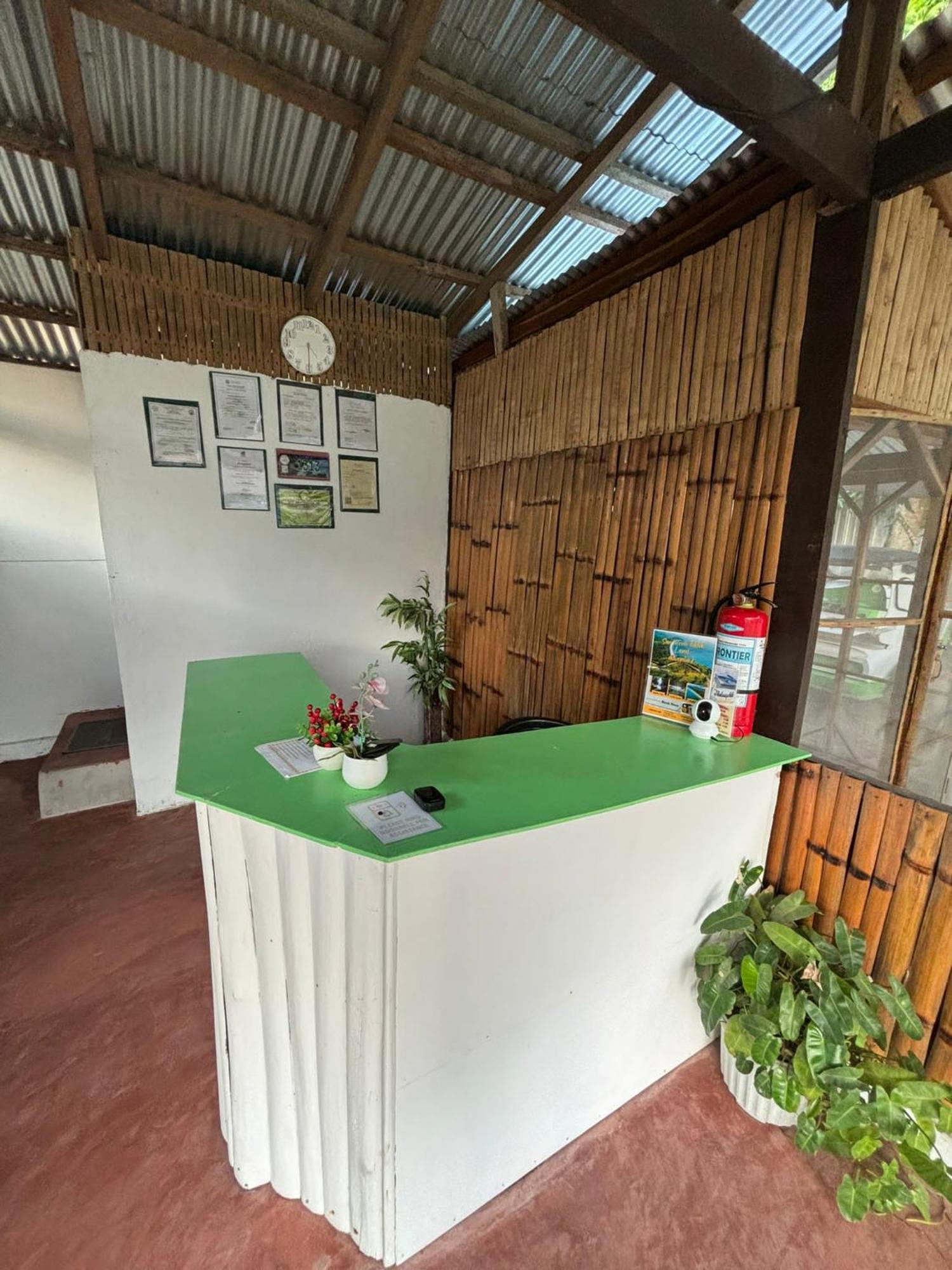 Bff Backpacker'S Inn San Vicente  Luaran gambar